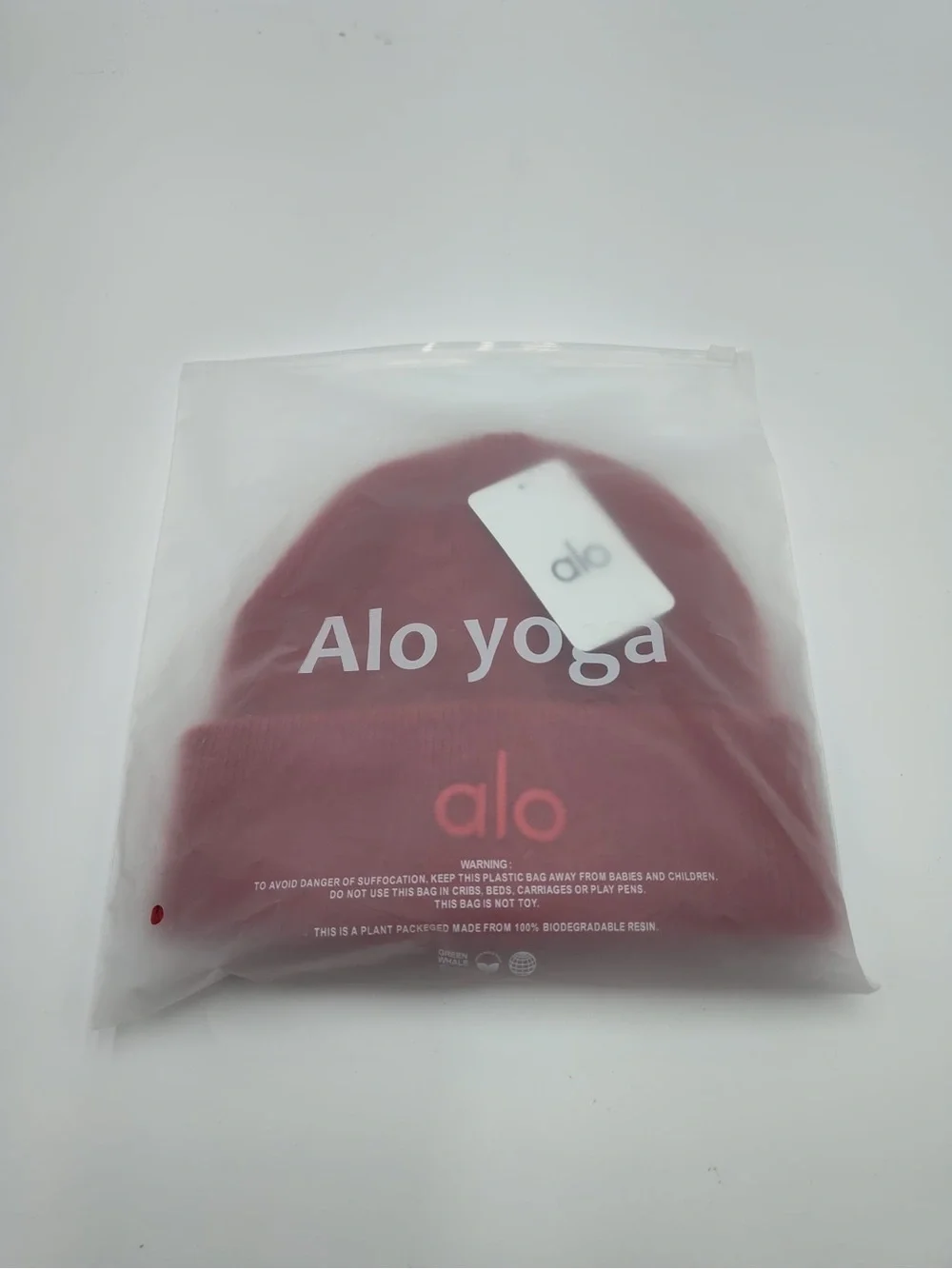ALO Yoga add sleek